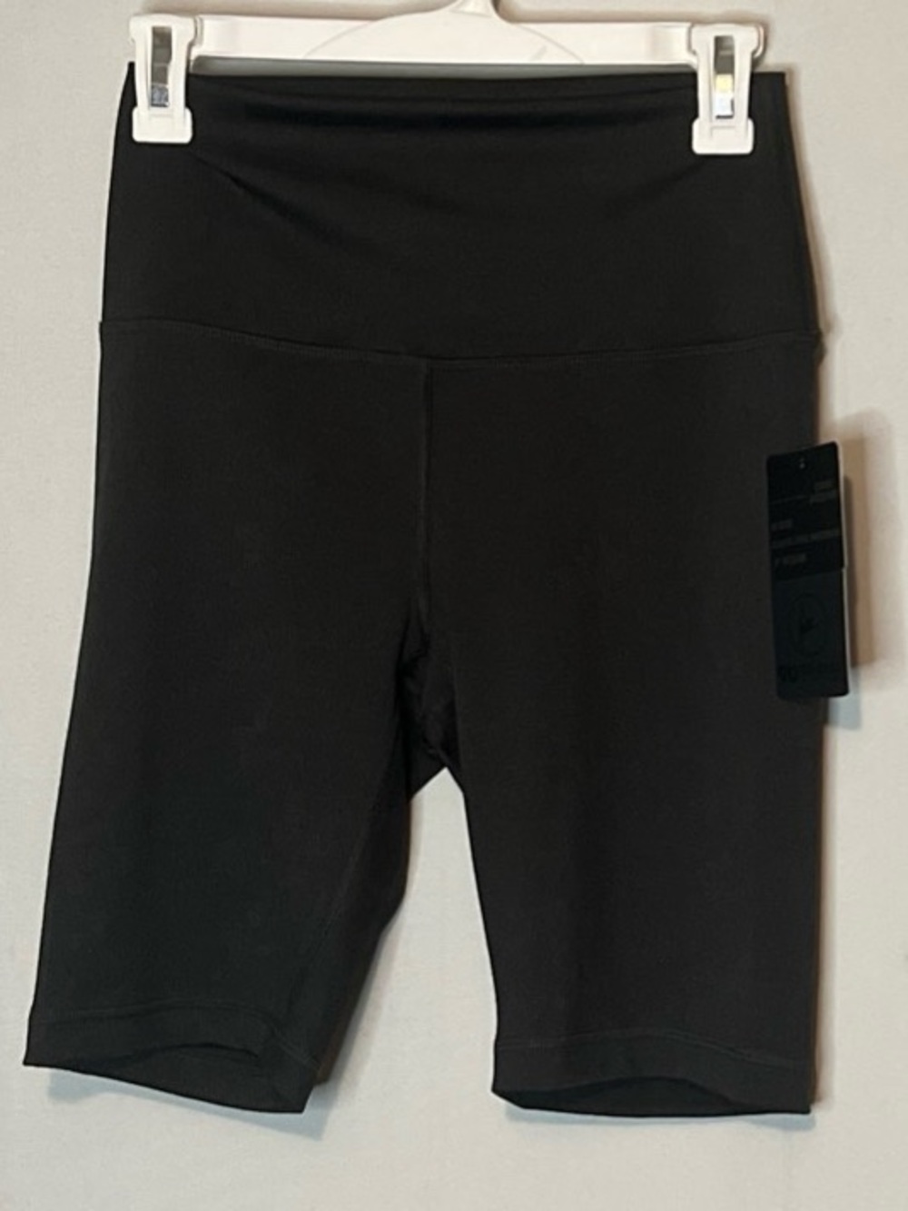 New W/T 90 Degree by Reflex Shorts Women Size Medium High Rise Camo.